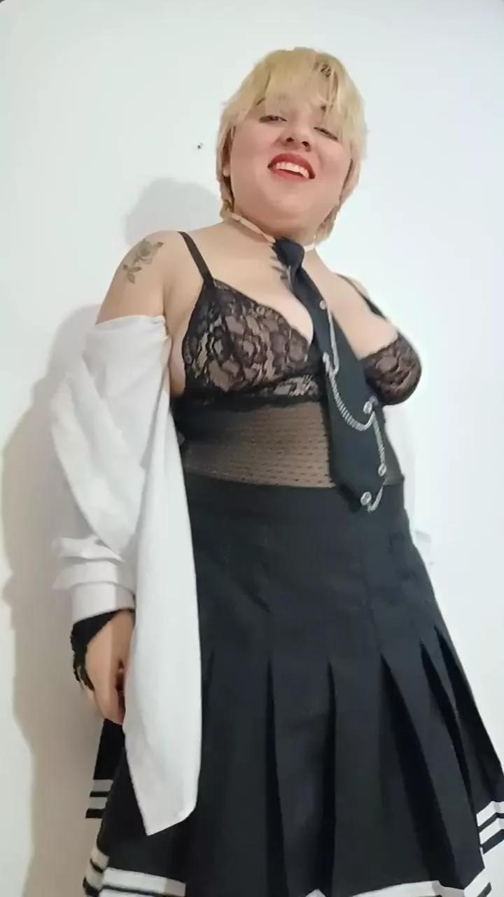 Yourmai on Cam4 
